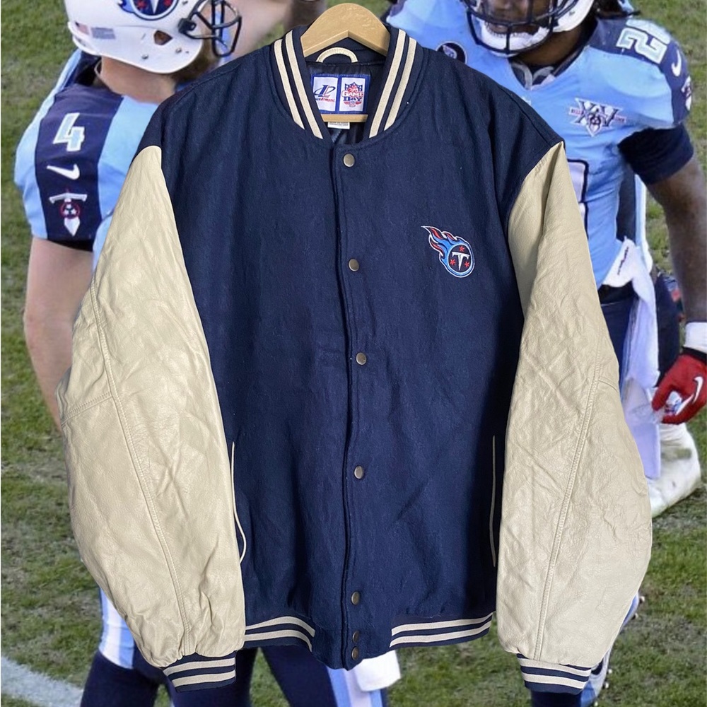 Vintage Tennessee Titans Cream & Navy Varsity